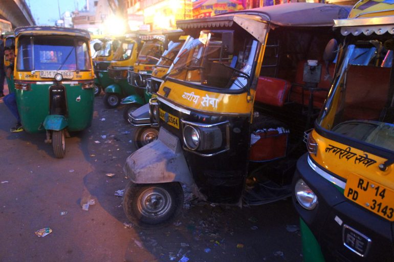 tuk tuks in India night