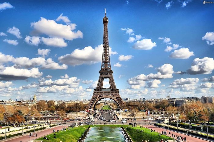 Eiffel Tower 1